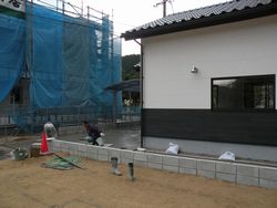 ブロック工事施工中②