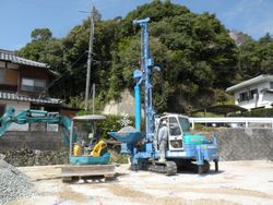 地盤改良施工中(柱状改良)